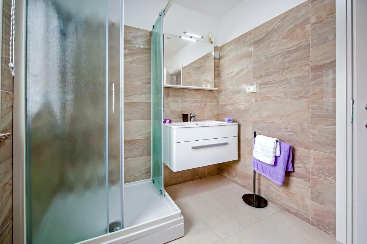 Apartman Sonata Ровин Екстериор снимка