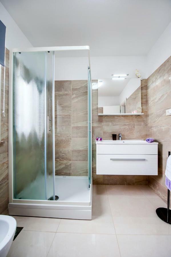 Apartman Sonata Ровин Екстериор снимка