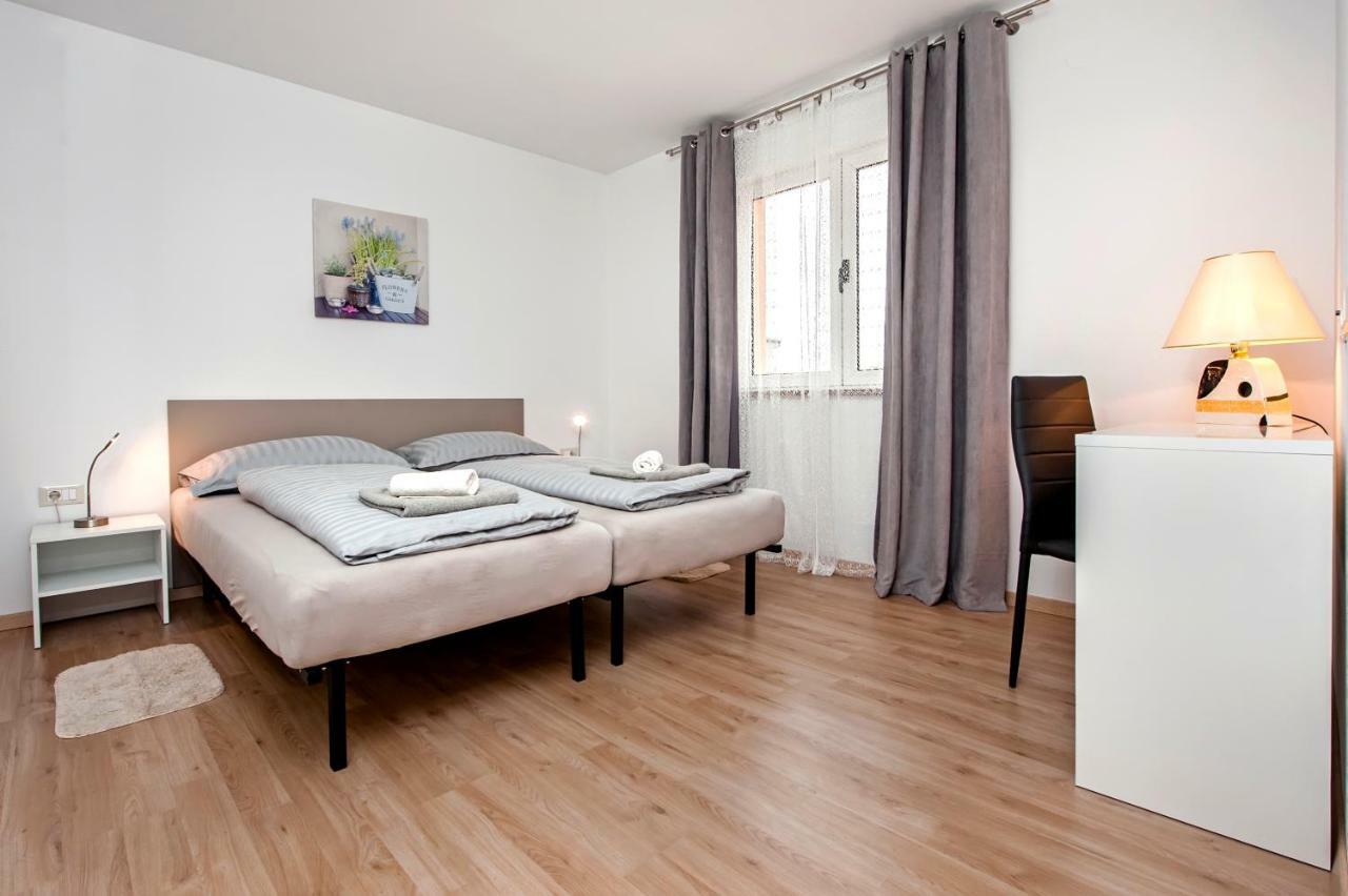 Apartman Sonata Ровин Екстериор снимка