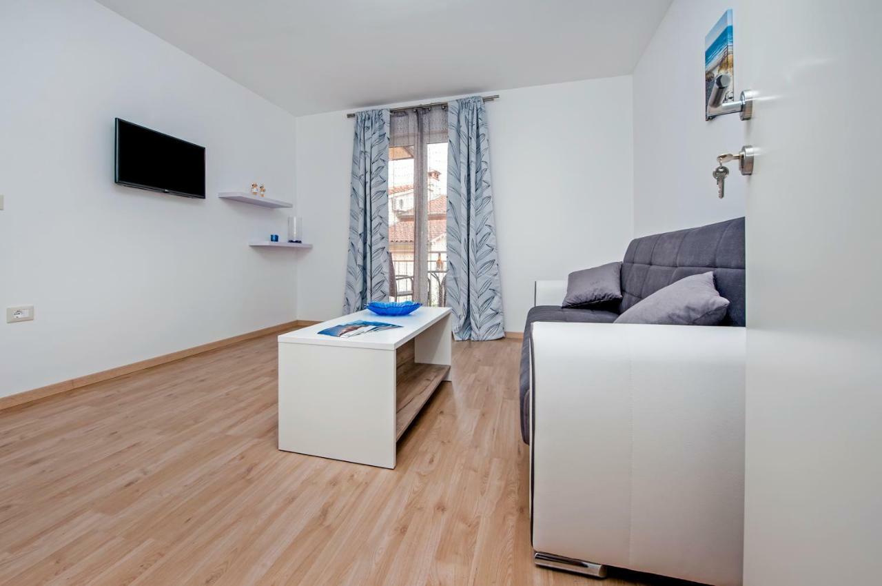 Apartman Sonata Ровин Екстериор снимка