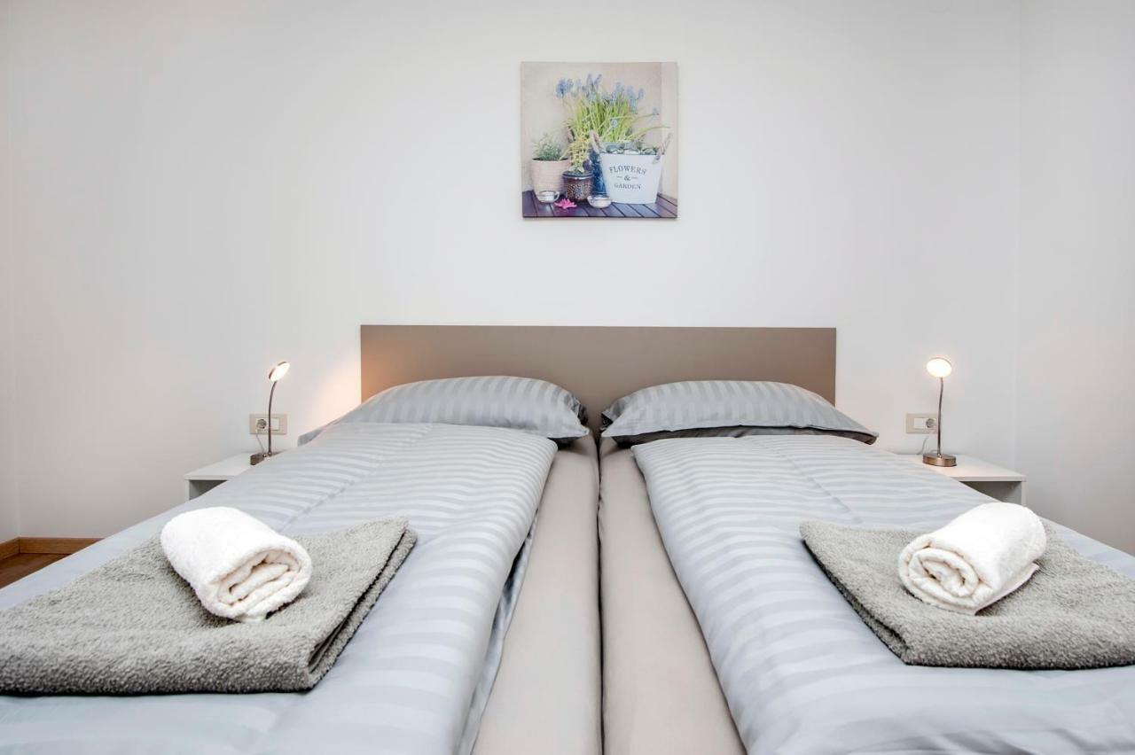 Apartman Sonata Ровин Екстериор снимка