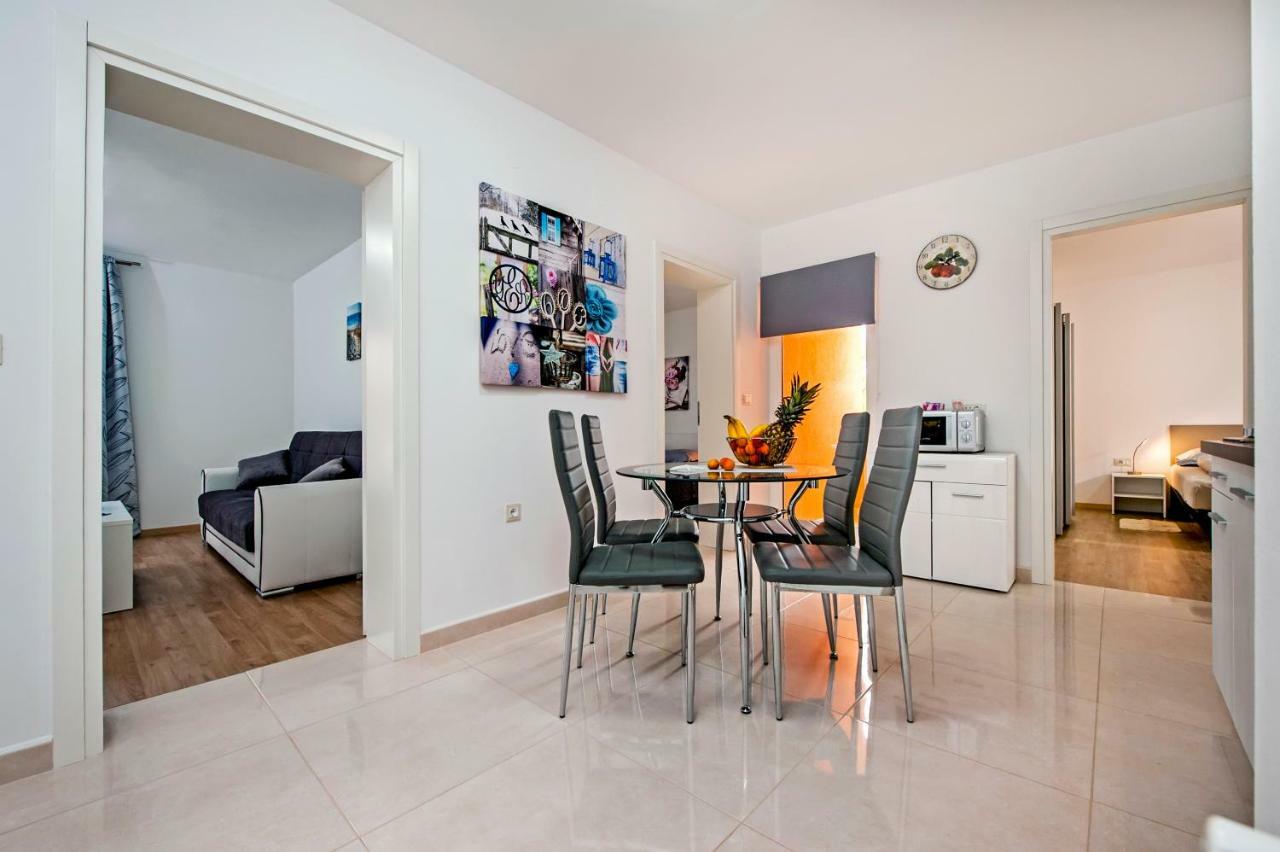 Apartman Sonata Ровин Екстериор снимка
